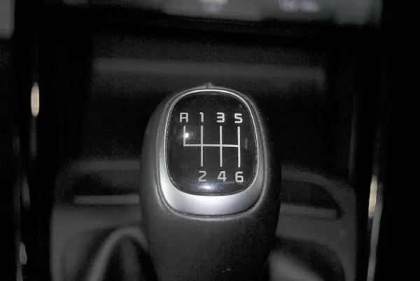 Kia Stonic 1.0 T-GDi Drive 27