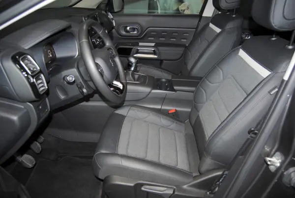 Citroen C5 Aircross 1.2 PureTech C-Series 17