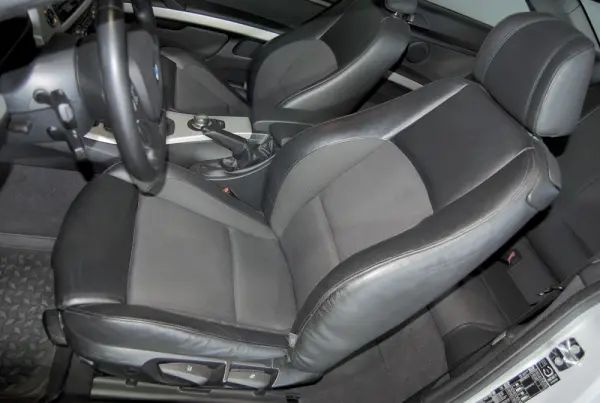 BMW 320 D COUPE 16