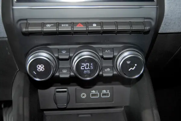 Mitsubishi Colt 1.0 MPI-T Kaiteki 27