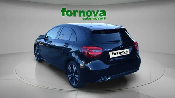 Mercedes-Benz A 180 D URBAN AUTO 4