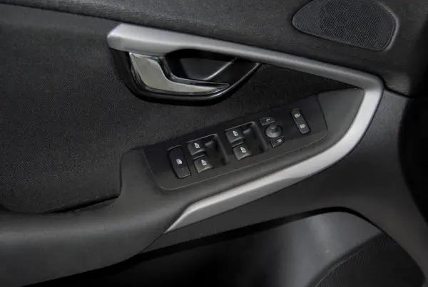 Volvo V40 2.0 D2 Kinetic 19