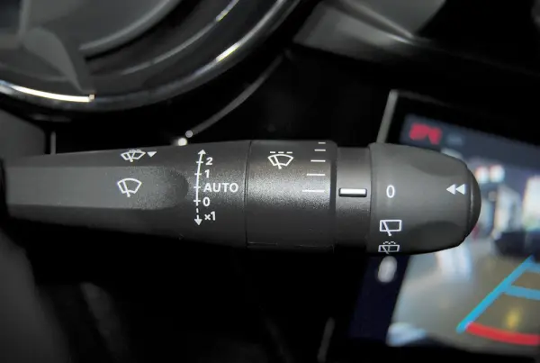 Alfa Romeo Junior 1.2 Speciale eDCT6 27