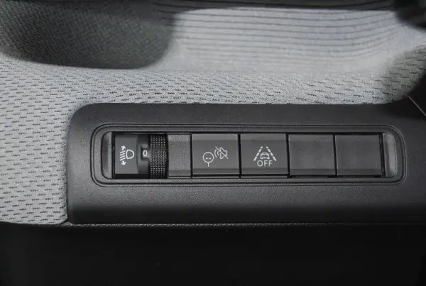 Citroen e-C3 44 kWh Autonomia Conforto Max 19