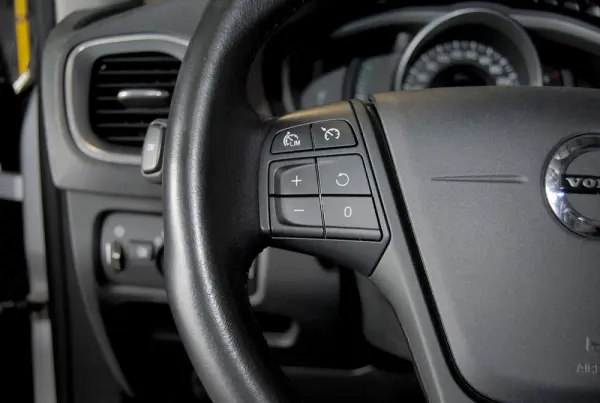 Volvo V40 2.0 D2 Kinetic 21