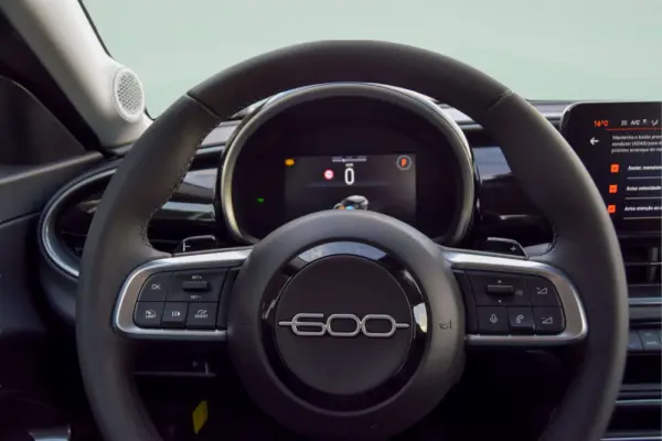 Fiat 600 1.2 Hybrid Icon 11