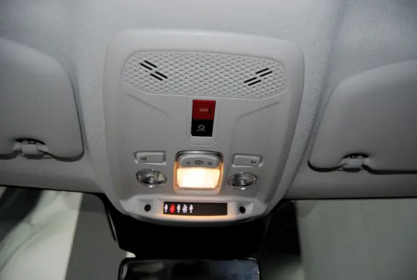 Citroen C4 1.2 Hybrid Collection e-DSC6 33