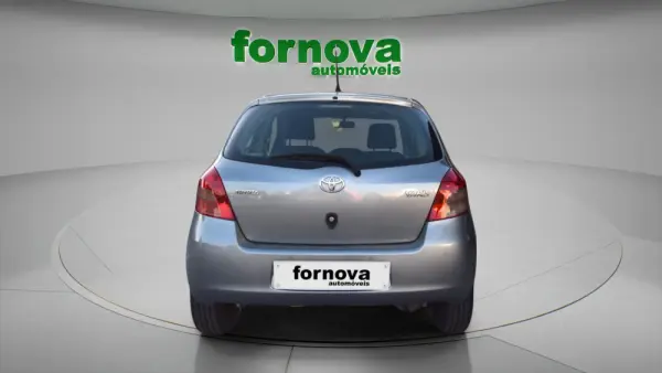 Toyota Yaris 1.0 VVT-i Sol 5