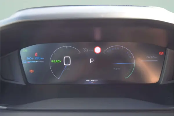 Peugeot e-208 50 kWh Allure 9