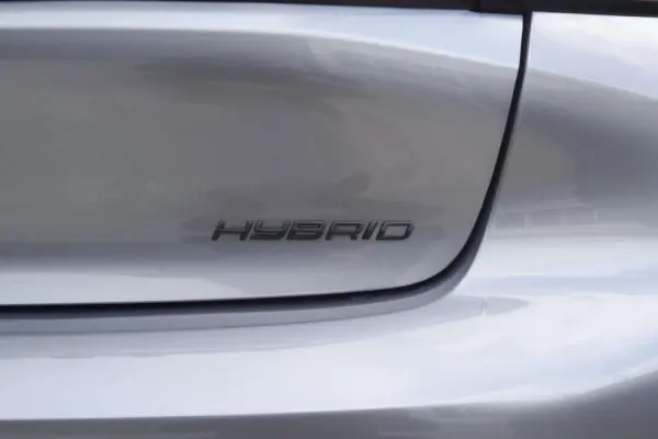 Peugeot 208 1.2 Hybrid Allure e-DCS6 20