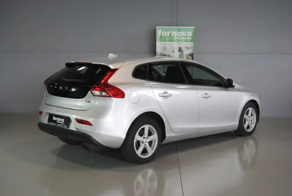 Volvo V40 2.0 D2 Kinetic 6