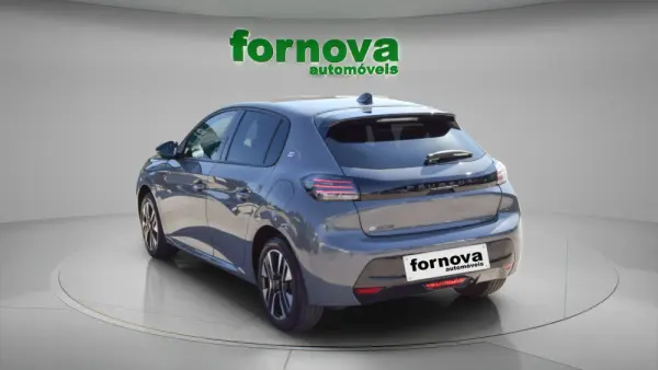 Peugeot e-208 50 kWh Allure 6