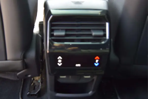 Peugeot E-5008 73 kWh GT 34