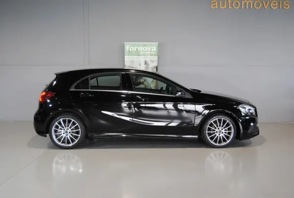 Mercedes-Benz A 180 AMG Line 5