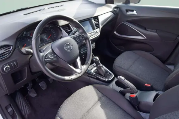 Opel Crossland X 1.2 Business Edition 23