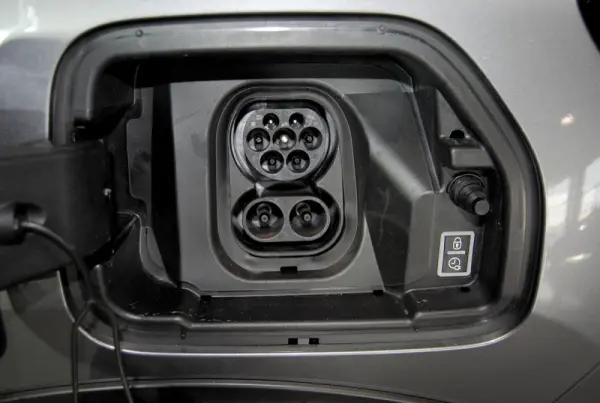 Citroen e-C3 44 kWh Autonomia Conforto Max 18