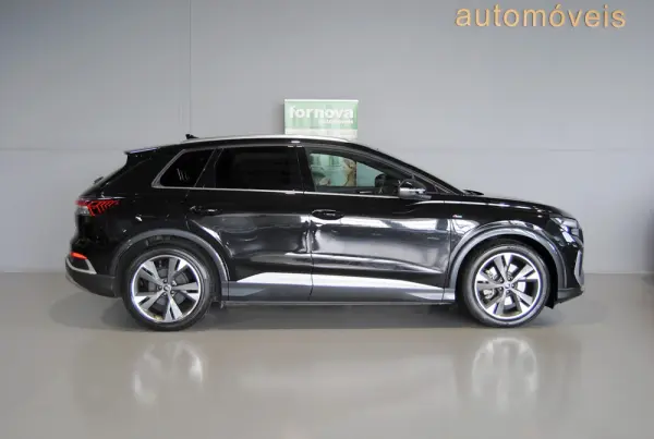 Audi Q4 e-tron 45 82 kWh SE S-Line Plus 4