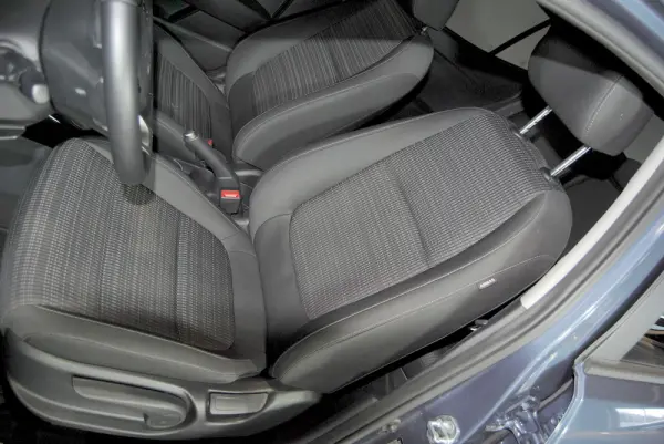 Kia Stonic 1.0 T-GDi Drive 18