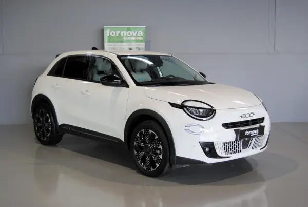 Fiat 600 1.2 Hybrid La Prima 4