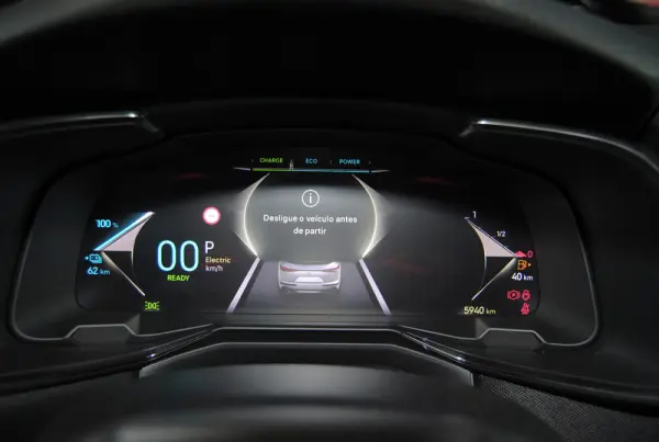 DS DS7 E-Tense Performance Line EAT8 27