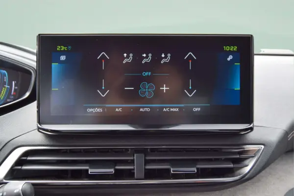 Peugeot 3008 1.6 Hybrid GT e-EAT8 23