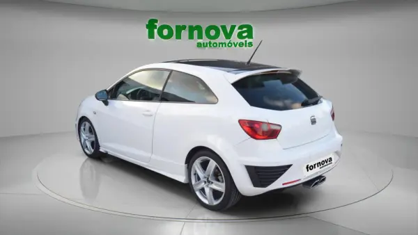 SEAT Ibiza 1.6 TDI Sport DPF 4