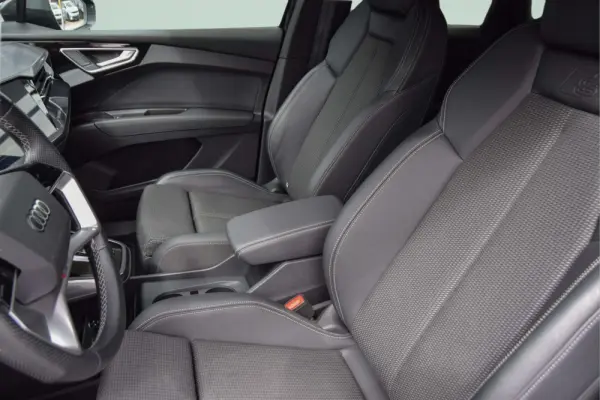 Audi Q4 e-tron 45 82 kWh SE S-Line Plus 32