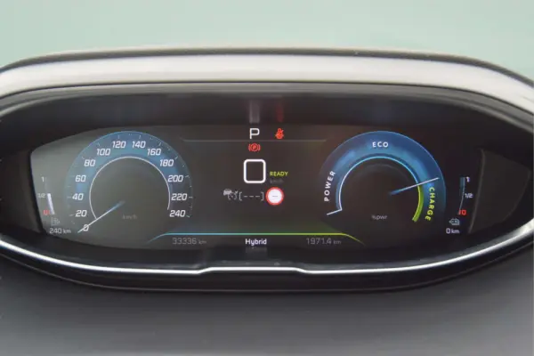 Peugeot 3008 1.6 Hybrid GT e-EAT8 8
