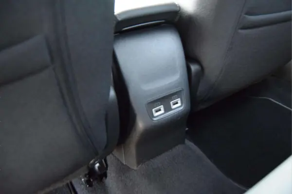 Peugeot 208 1.2 PureTech Allure 17