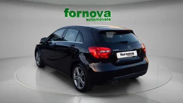 Mercedes-Benz A 180 180d Urban 6