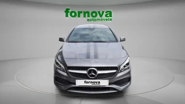 Mercedes-Benz CLA 180 d Shooting Brake AMG Line 2
