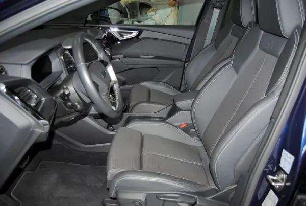 Audi Q4 Sportback e-tron 45 82 kWh SE S-Line Plus 16