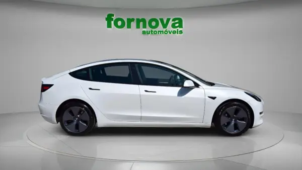 Tesla Model 3 Long-Range AWD Dual Motor 8