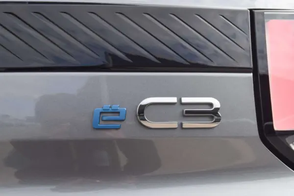 Citroen e-C3 44 kWh Autonomia Conforto Max 46