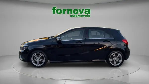 Mercedes-Benz A 180 180d Urban 5