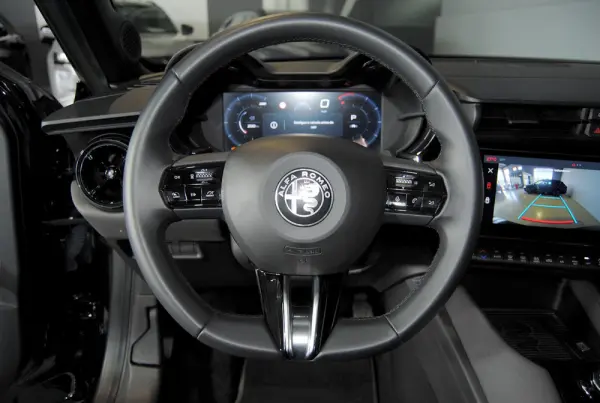 Alfa Romeo Junior 1.2 Speciale eDCT6 21