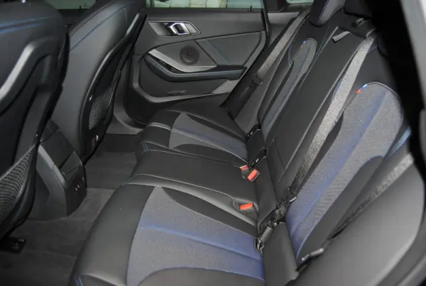 BMW 216 Gran Coupé d Pack Desportivo M 16