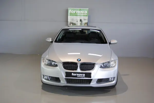 BMW 320 D COUPE 3
