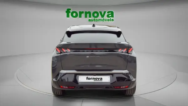 Peugeot E-3008 73 kWh GT 6