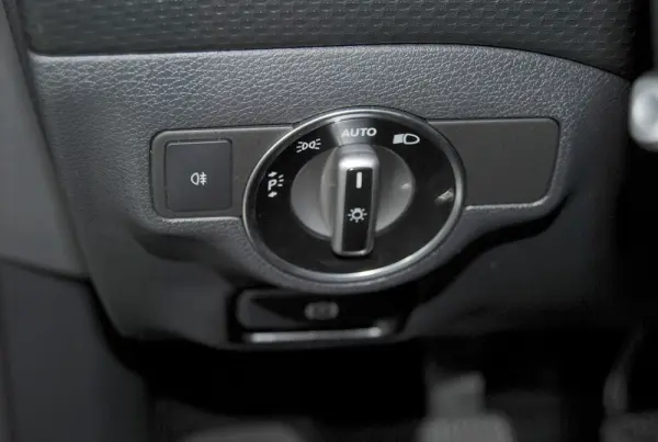 Mercedes-Benz A 180 AMG Line 17