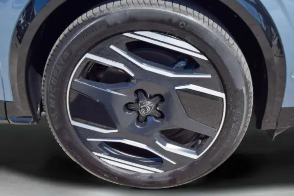 Peugeot E-5008 73 kWh GT 36