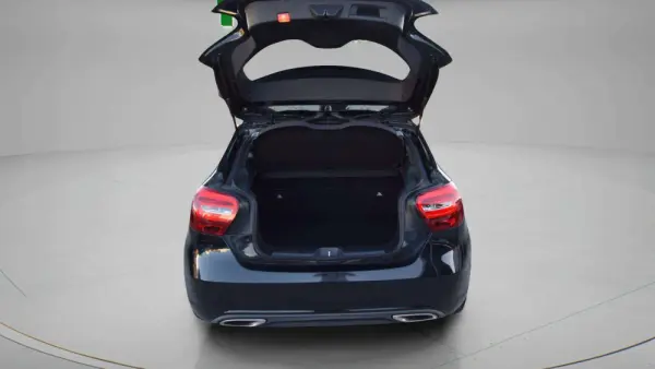 Mercedes-Benz A 180 D URBAN AUTO 11