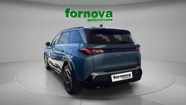 Peugeot E-5008 73 kWh GT 4