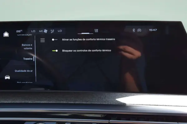 Peugeot E-5008 73 kWh GT 17