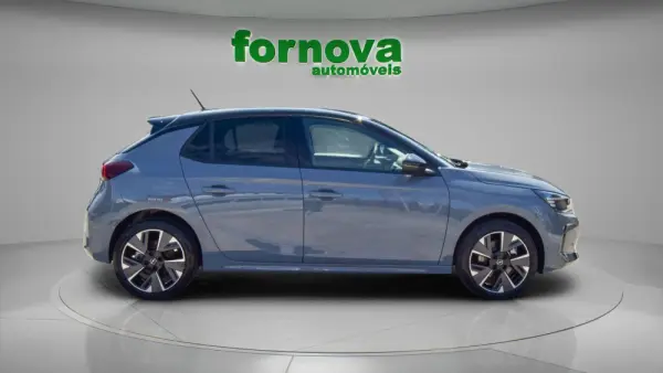Opel Corsa-e e-GS 8