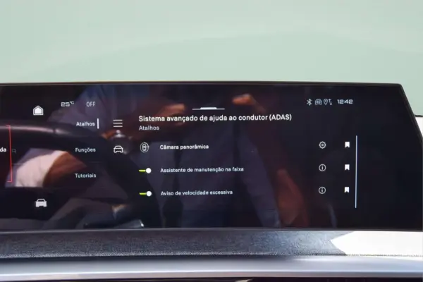 Peugeot E-5008 73 kWh GT 16