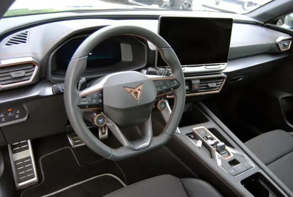 Cupra Leon ST 1.5 e-Hybrid DSG 23