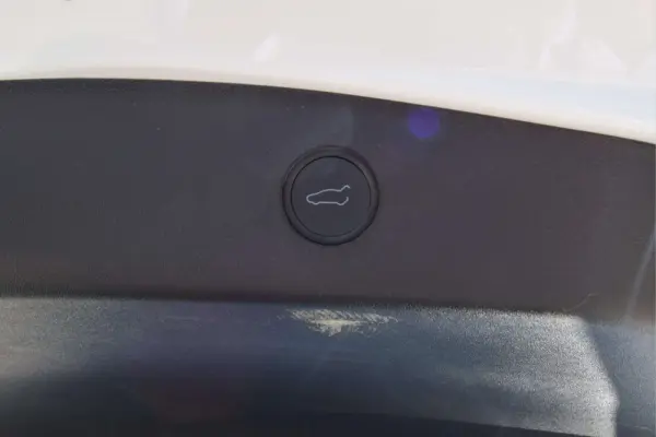 Tesla Model 3 Long-Range AWD Dual Motor 32