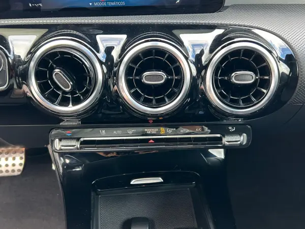 Mercedes-Benz CLA 180 d AMG Line Aut. 30