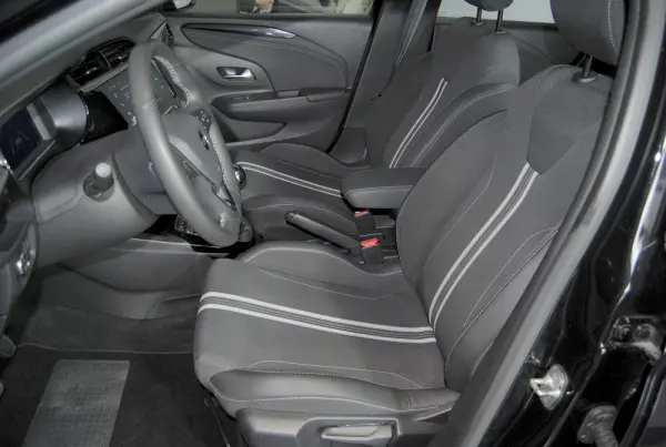 Opel Corsa 1.2 T GS 15